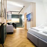 Apartmán M16 *