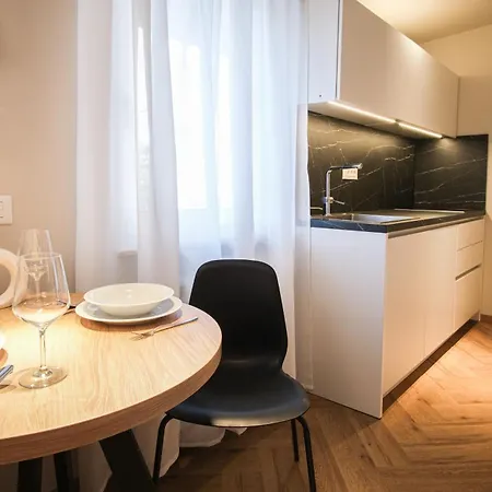 M16 Spacious And Bright